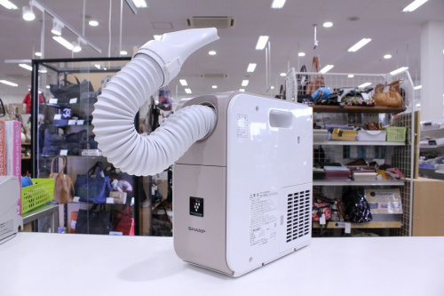 ふとん乾燥機の除湿機