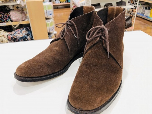 メンズファッションのチャッカーブーツ