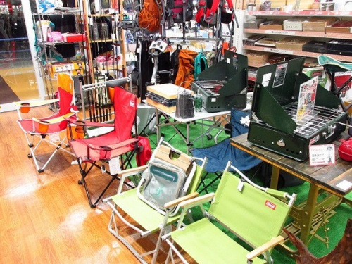 アウトドア用品のスポーツ用品