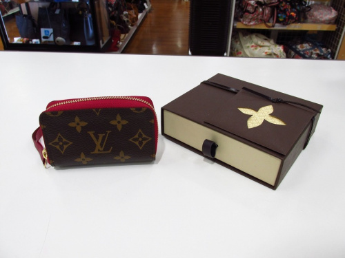ブランドの財布