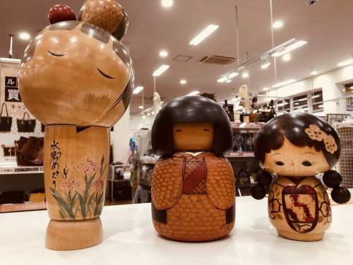 雑貨のこけし