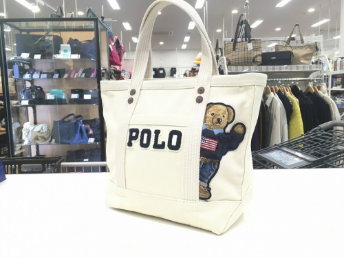 レディースファッションのバッグ