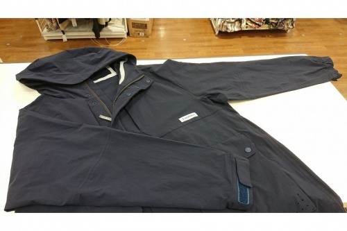 メンズファッションのパーカー