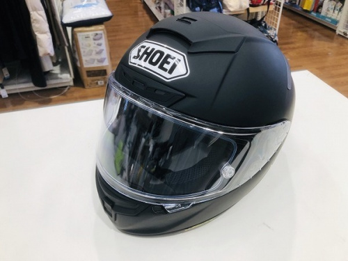 スポーツ用品のSHOEI