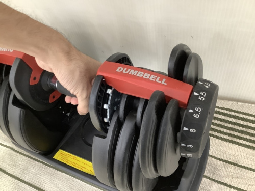トレーニングのダンベル
