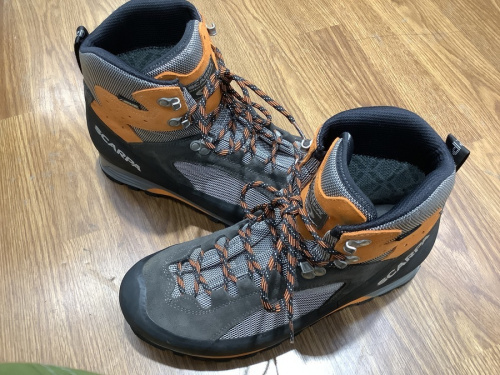 アウトドアの登山