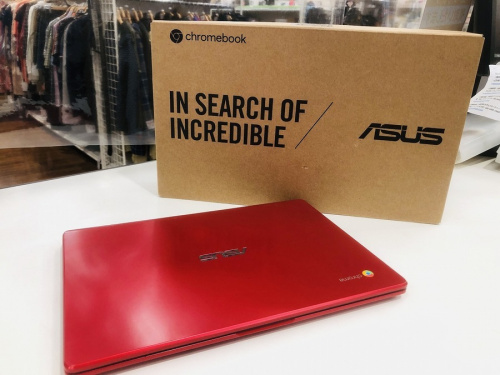 ノートパソコンのASUS