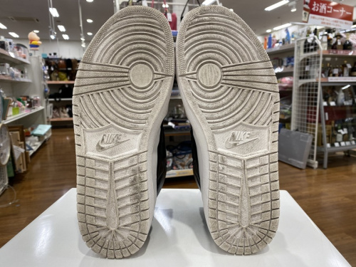 ベルクロハイカットスニーカーのNIKE