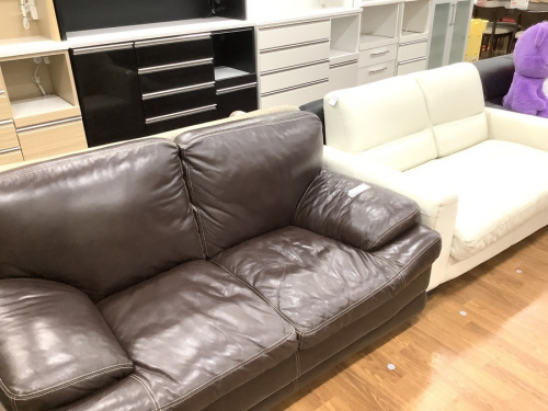 家具　中古のソファ