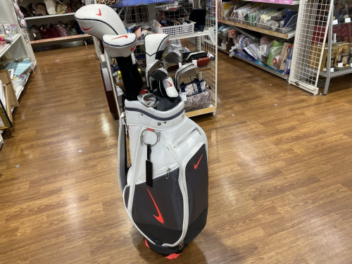 スポーツのゴルフクラブ