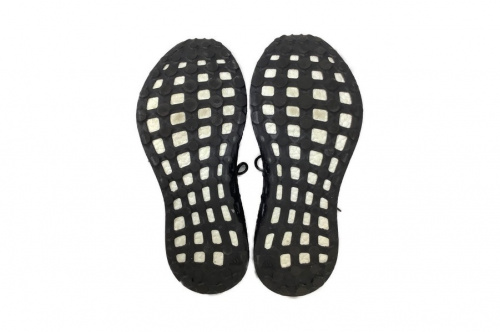 adidasのアディダス