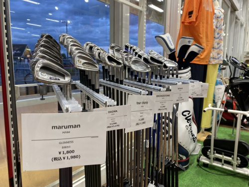 スポーツ用品のゴルフ
