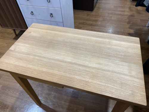 デスクのタモ材パーソナルデスク