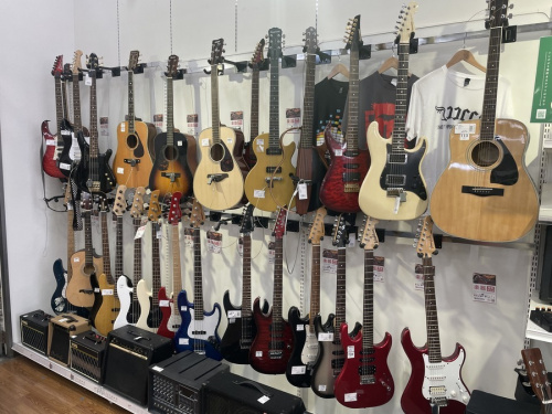 DY41のアコースティックギター