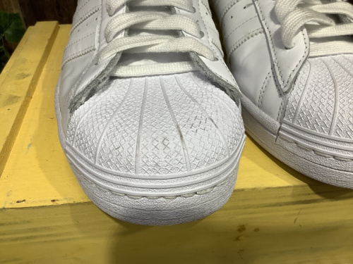 アディダスのadidas