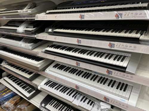 ゴルフウェアの楽器