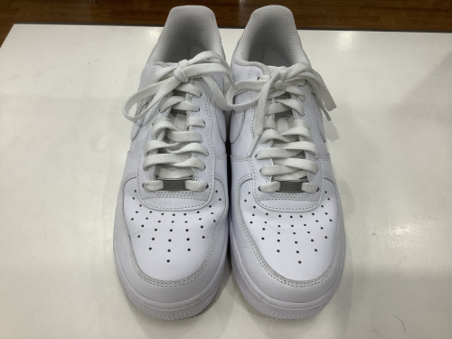 スニーカーのアディダス