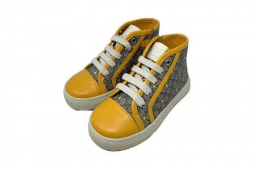 ハイブランドのPRADA