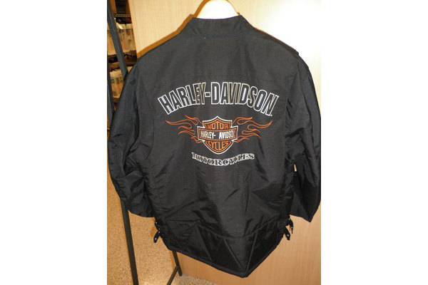harley davidsonハーレーダビットソン　ナイロンジャケット HARLEY-DAVIDSON ハーレーダビッドソン 中綿ナイロンジャケット