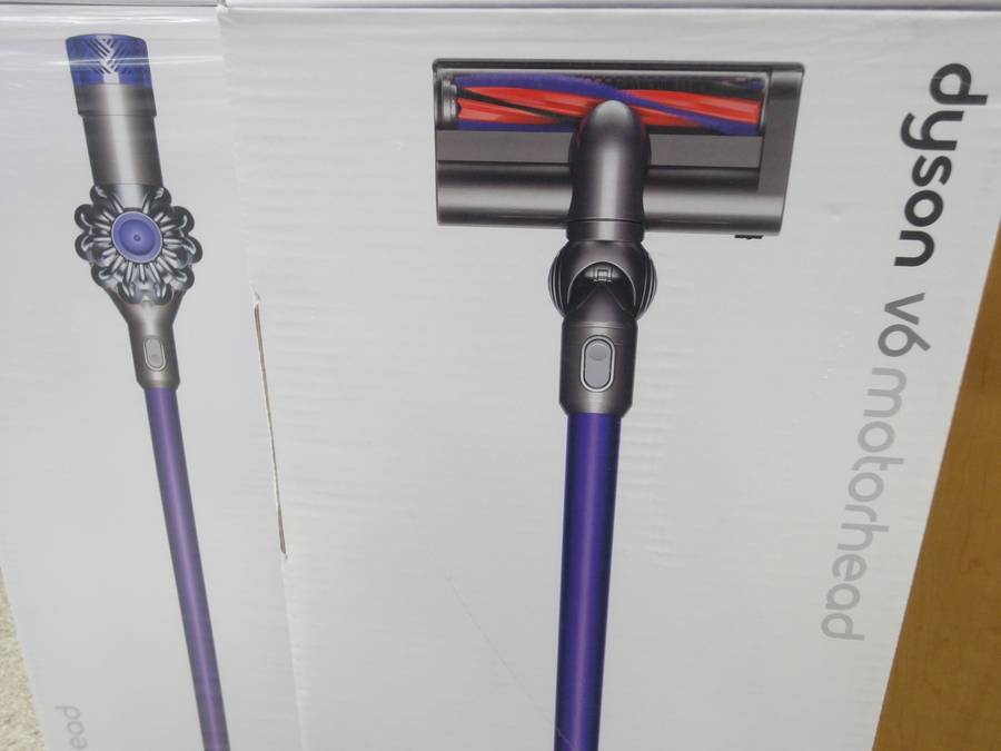 dyson v6 fully charged light