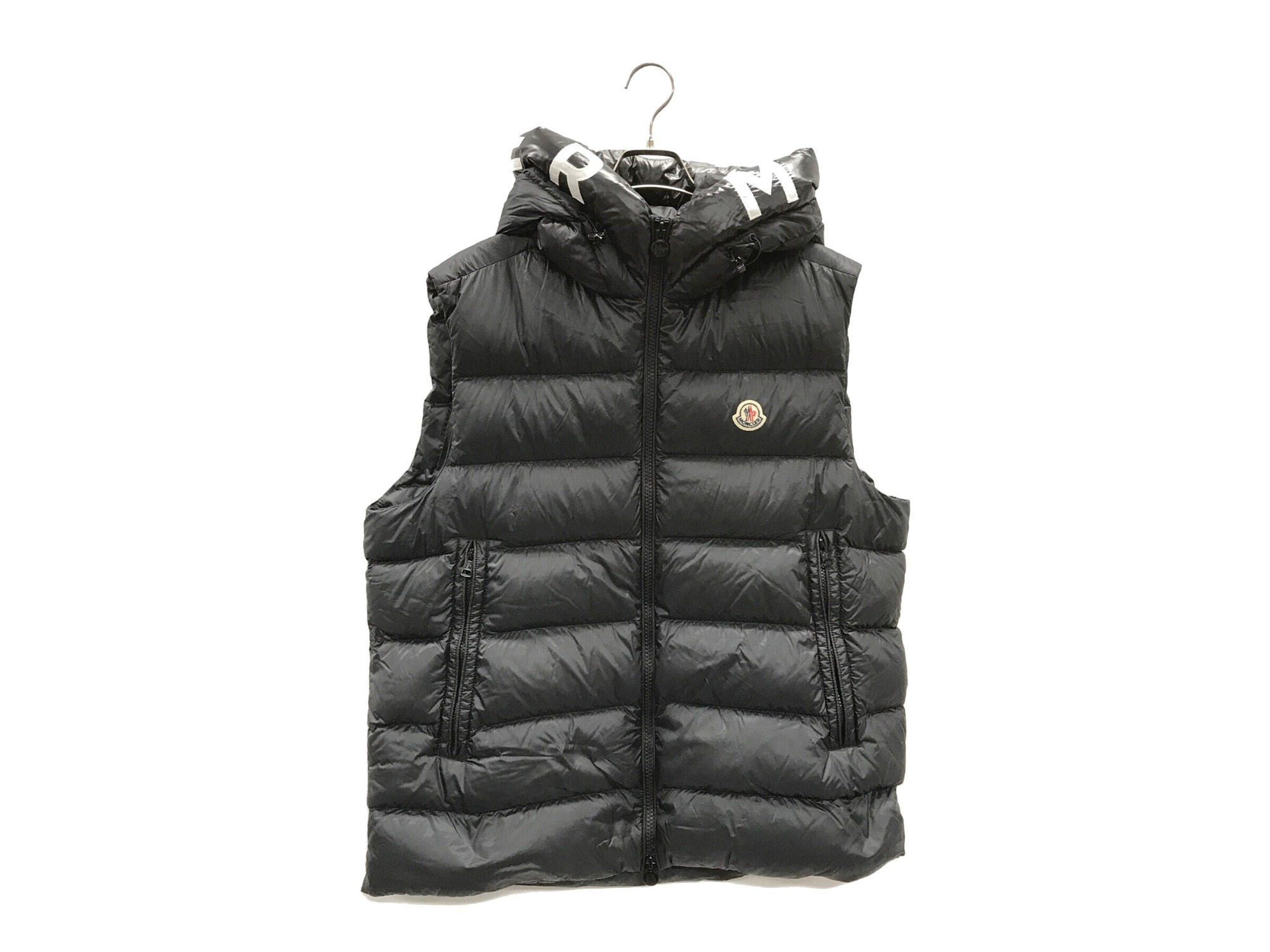 新品☆未使用☆正規品☆モンクレールMONCLERベスト☆定番、使い勝手良し☆ MONCLER(モンクレール)のダウンベストを買取入荷しました！秋冬