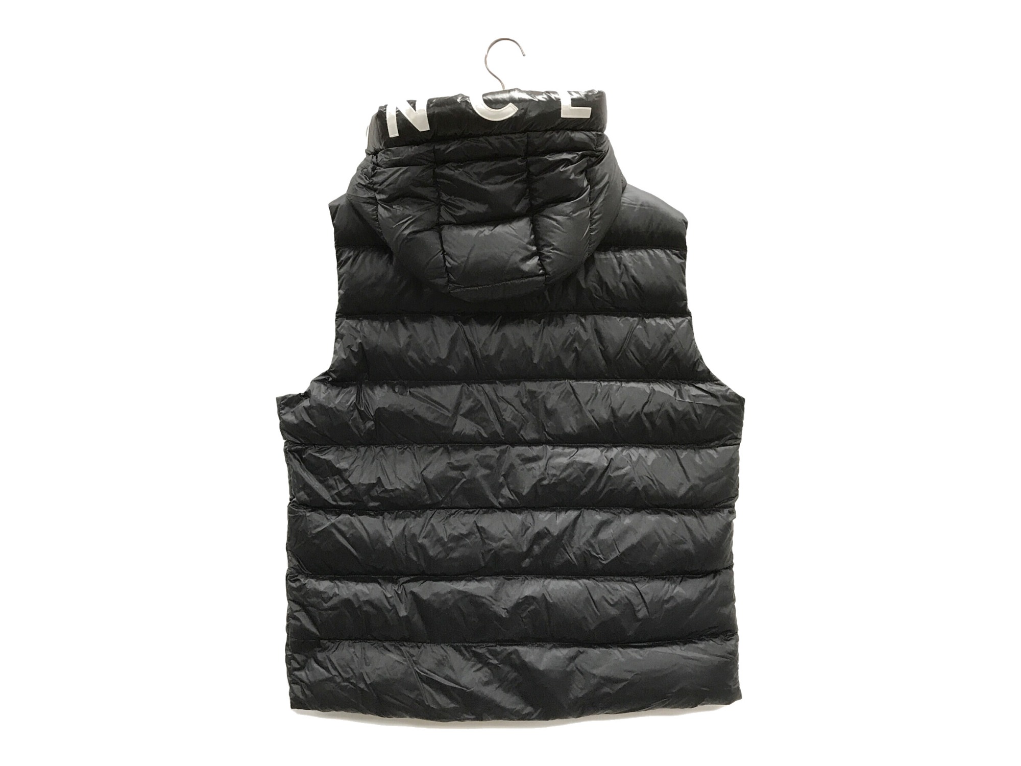 MONCLER(モンクレール)のダウンベストを買取入荷しました！秋冬