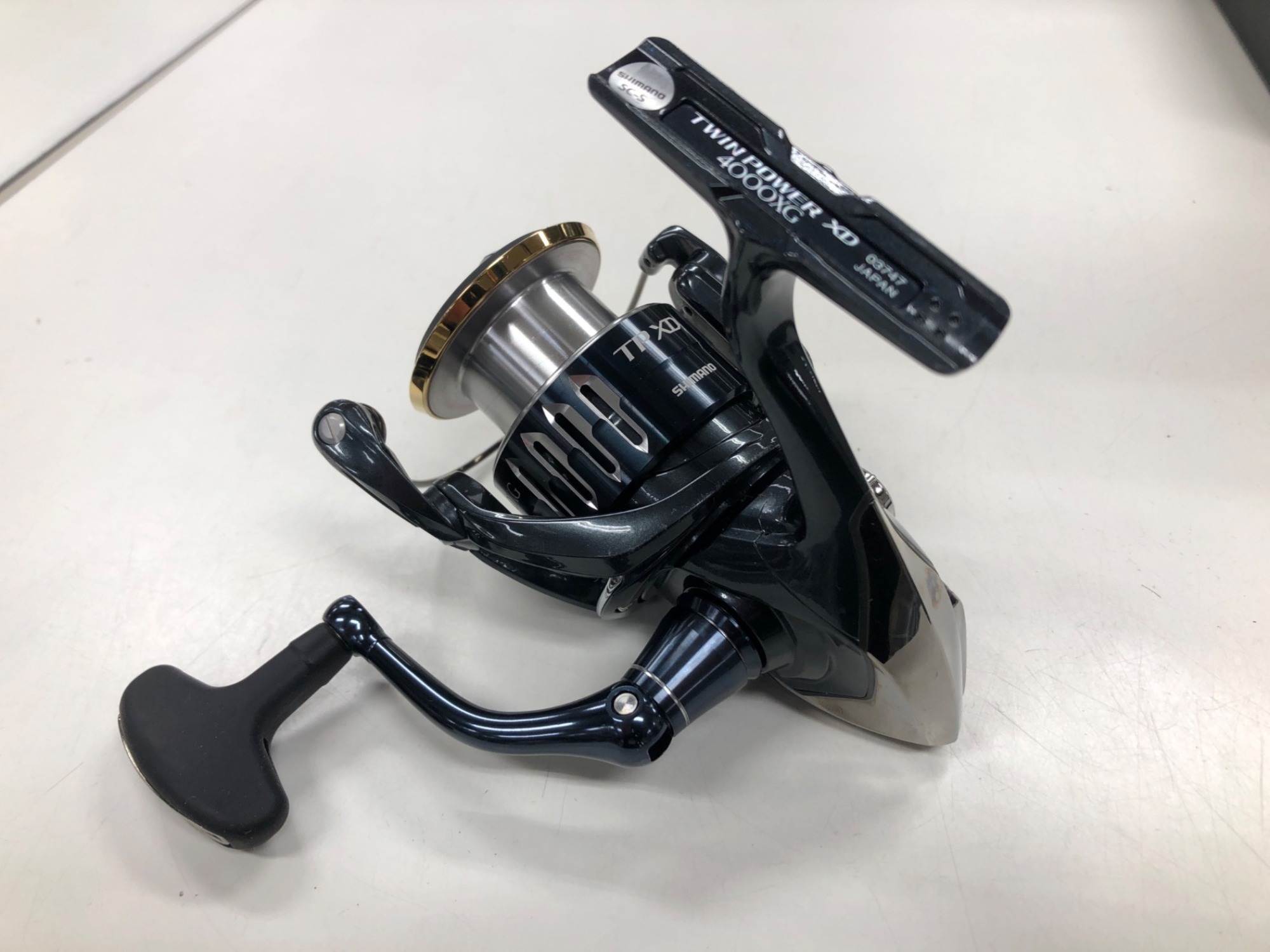 スポーツ・アウトドア】SHIMANO（シマノ）のスピニングリール17