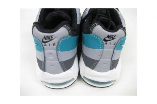 シューズのナイキ(NIKE)