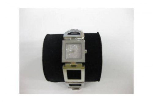 レディースファッションのD＆G