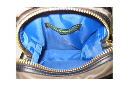 バッグのディーゼル（DIESEL）