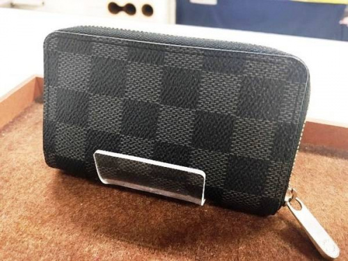 財布のLOUIS VUITTON