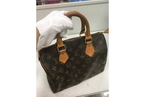 バッグのLOUIS VUITTON