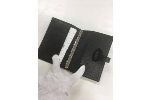 手帳カバーのLOUIS VUITTON
