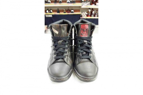 シューズのDIESEL×adidas originals