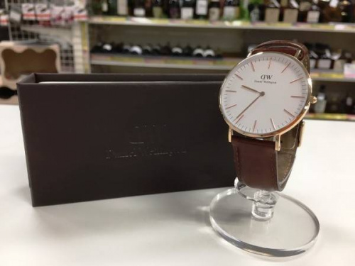 レディースファッションの腕時計　