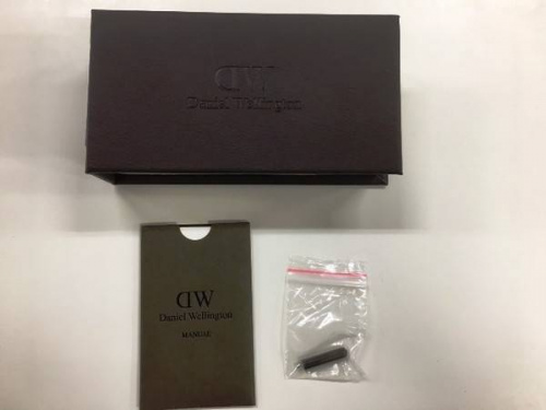 腕時計　のダニエル　ウェリントン