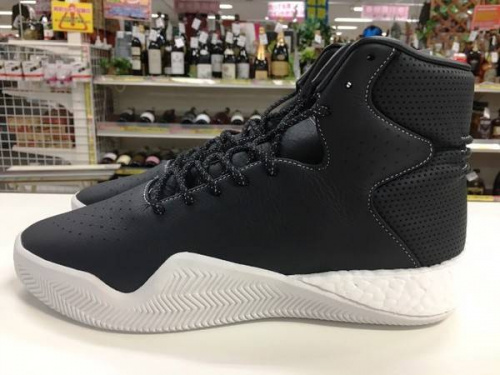 シューズのadidas