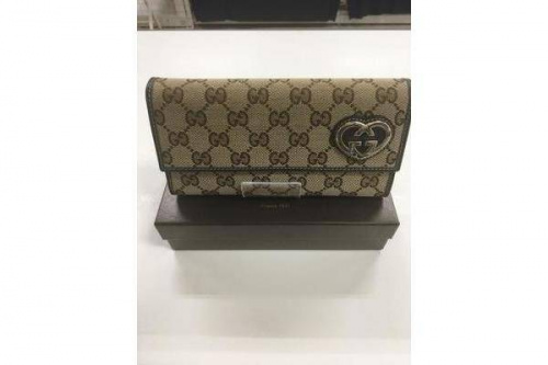 ブランド・ラグジュアリーのﾗｳﾝﾄﾞﾌｧｽﾅｰ財布