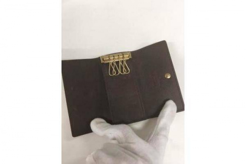 キーケースのLOUIS VUITTON