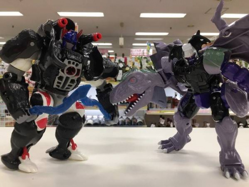 フィギュアのトランスフォーマー