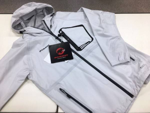 メンズファッションのMAMMUT