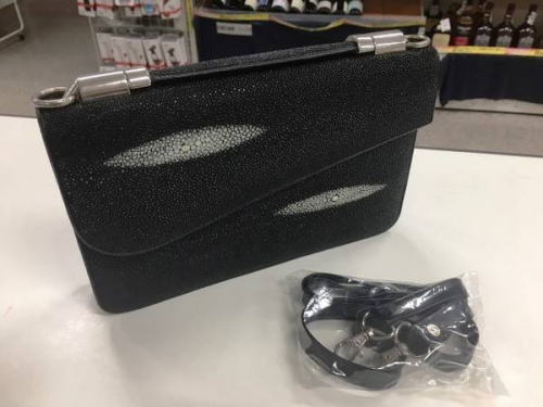 スティングレーの2WAYバッグ