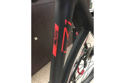 ストリートスポーツの自転車