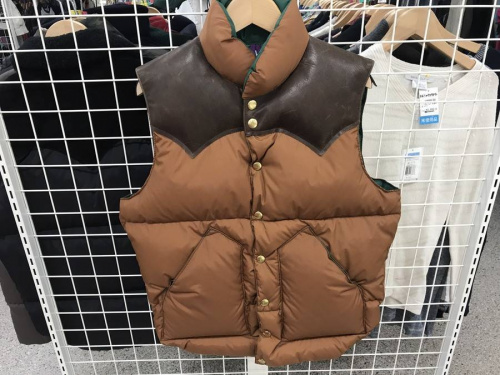 ロッキーマウンテンのウェアハウス
