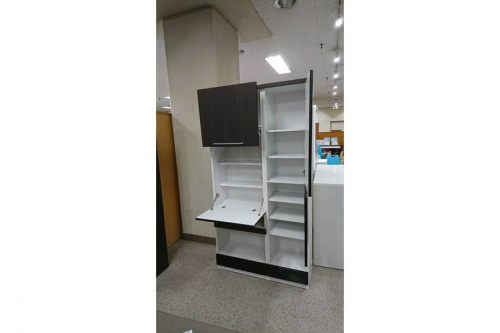 カップボードの食器棚
