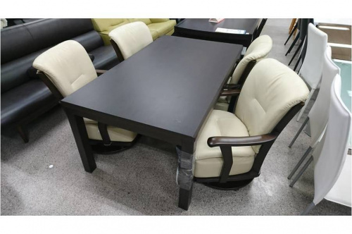 家具のダイニングセット