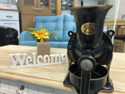 インテリアのコーヒーミル