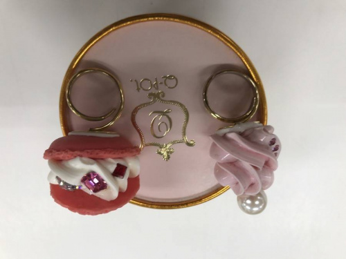 レディースファッションのアクセサリー
