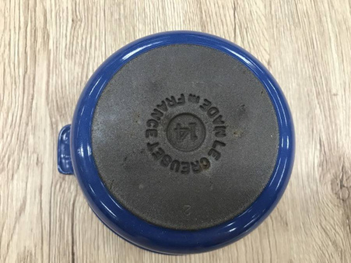 LE CREUSETのテリーヌ・ロンド