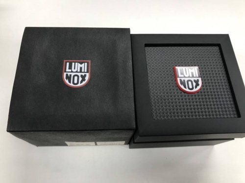 腕時計のLUMINOX
